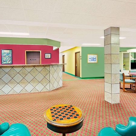 Super 8 By Wyndham Sturgeon Bay Hotel Kültér fotó