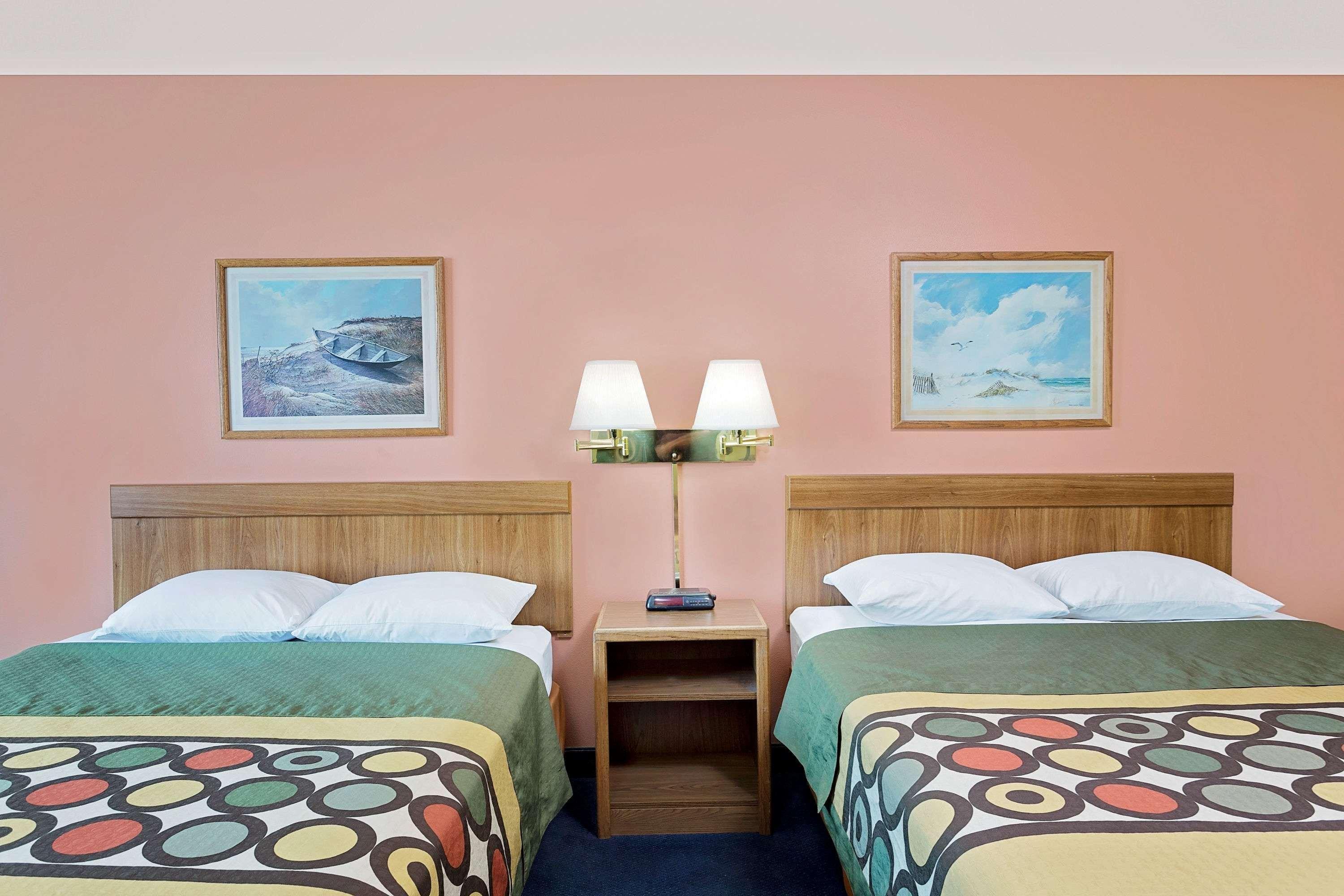 Super 8 By Wyndham Sturgeon Bay Hotel Kültér fotó